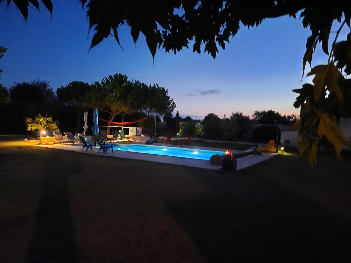 Gite 4 Personnes Avec Piscine Entre Saintes Et Royan Balanzac Esterno foto